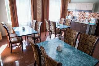 Отель Александровский Темрюк Бюджетный двухместный номер с 2 отдельными кроватями-3